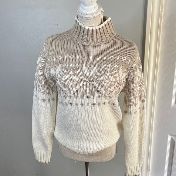 St. John's Bay Beige and Cream Turtleneck Sweater - Picture 1 of 8